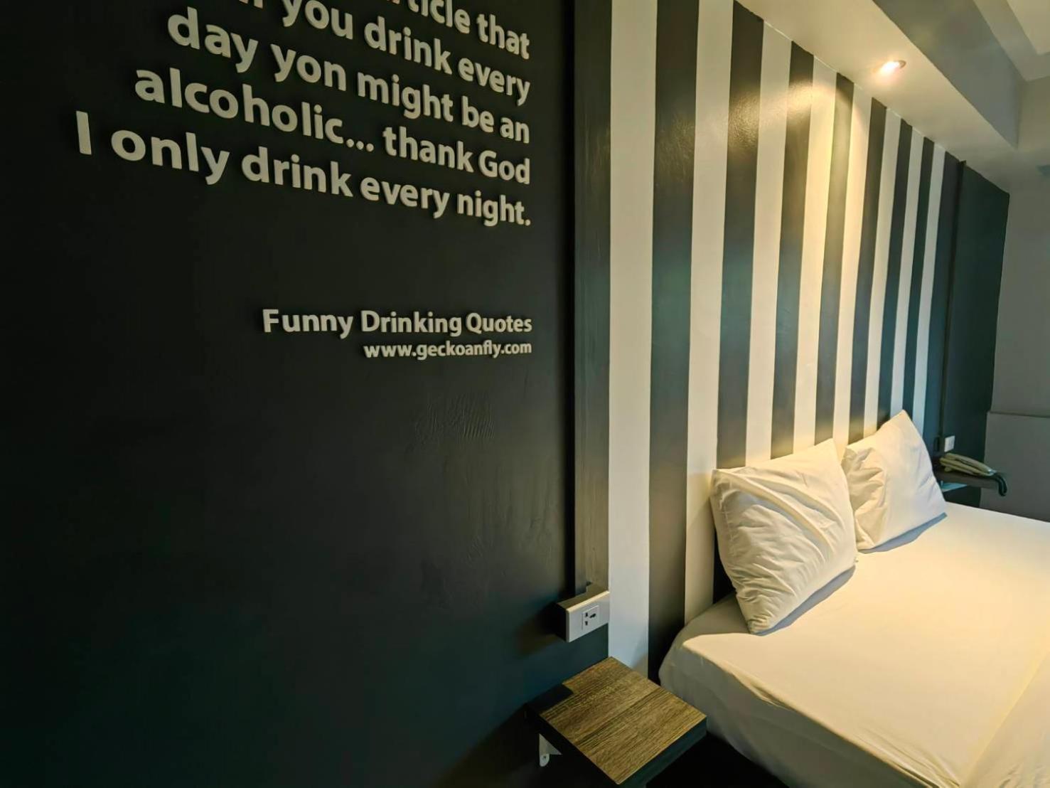 Hollywood Dannok Hotel Sadao Exteriér fotografie