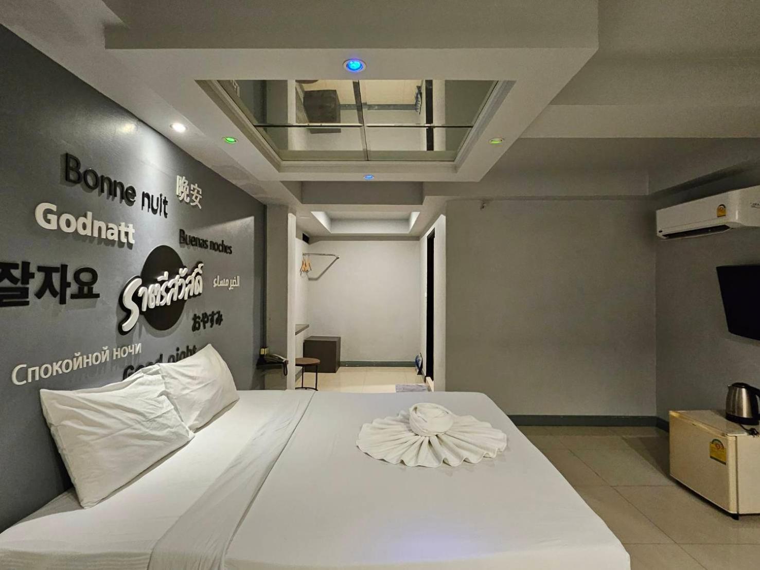 Hollywood Dannok Hotel Sadao Exteriér fotografie