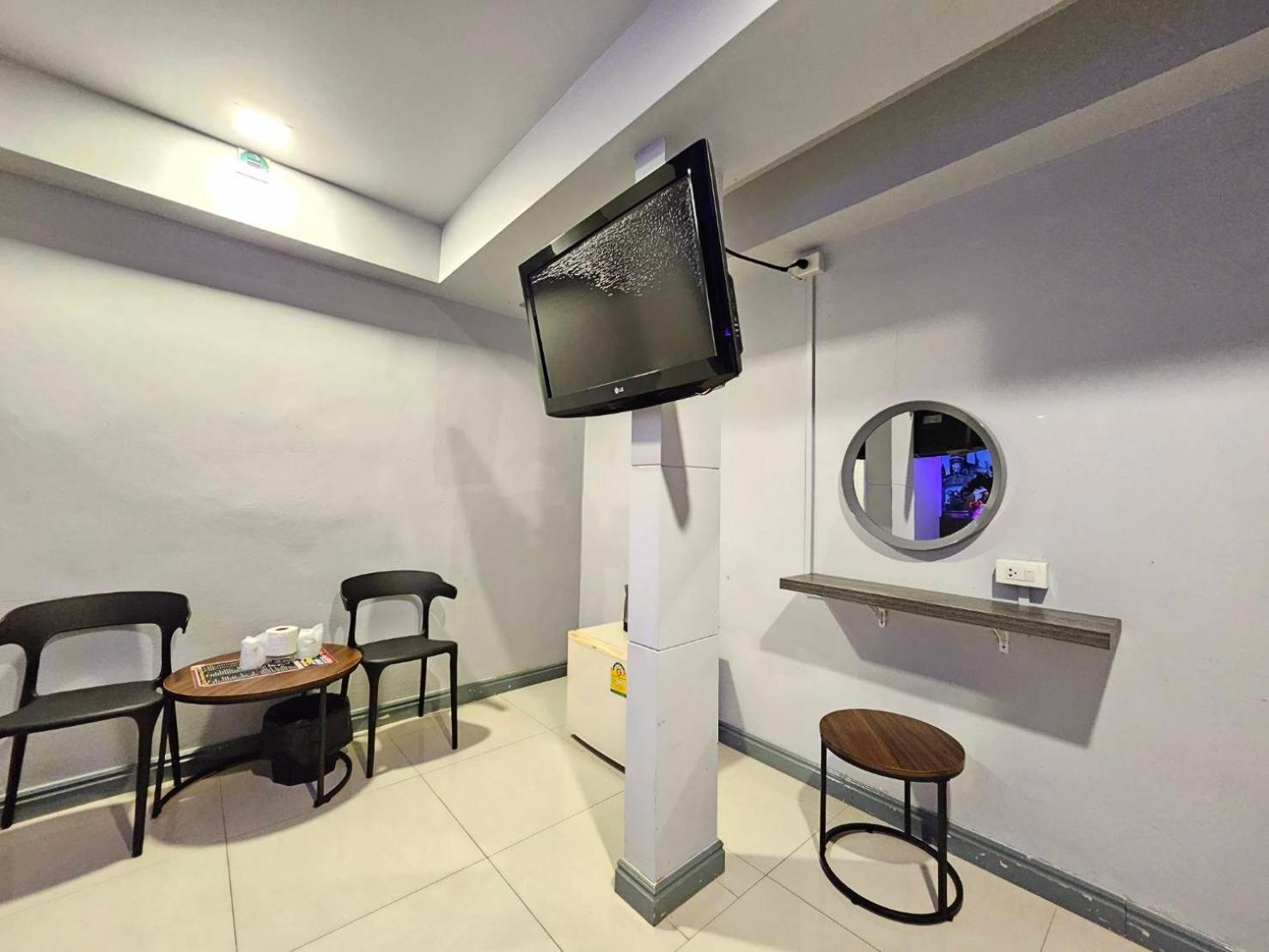 Hollywood Dannok Hotel Sadao Exteriér fotografie