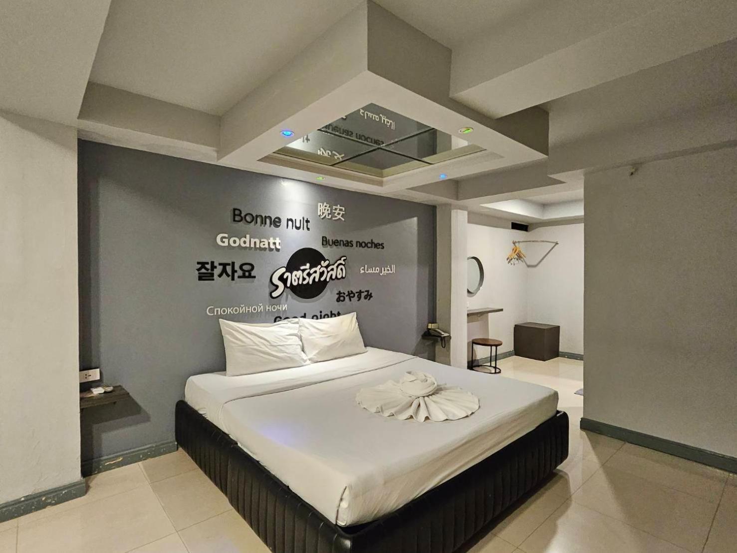 Hollywood Dannok Hotel Sadao Exteriér fotografie