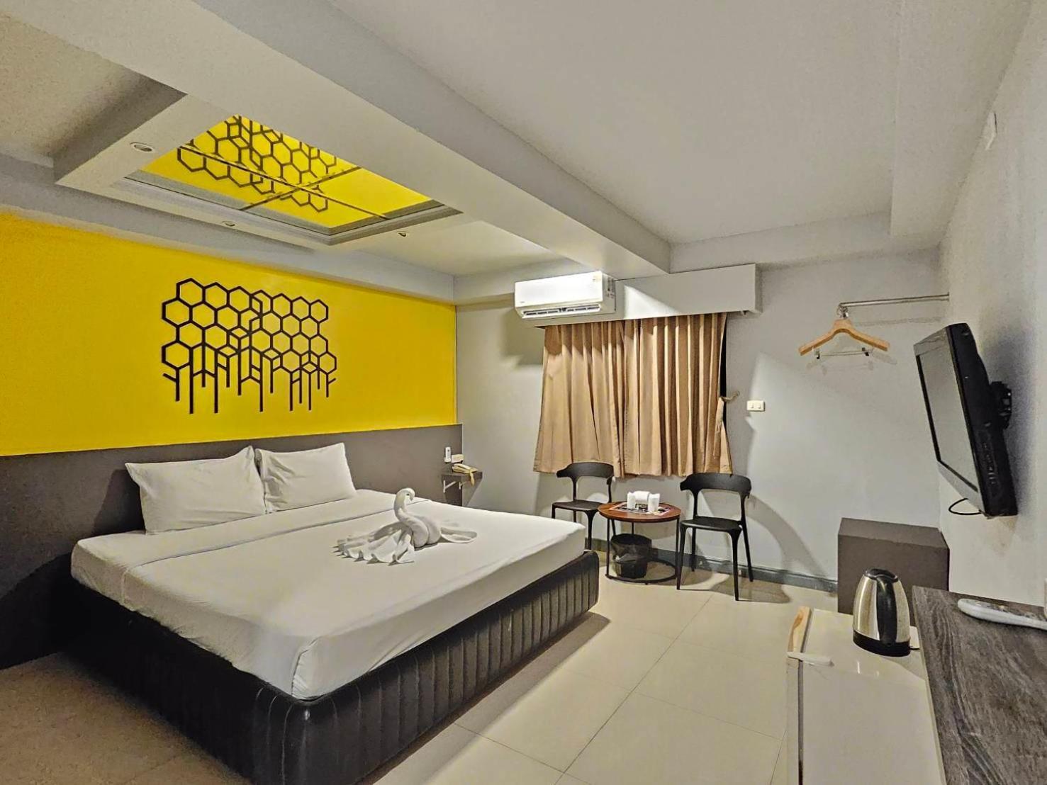 Hollywood Dannok Hotel Sadao Exteriér fotografie